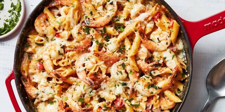 Garlicky Spicy Shrimp Alfredo